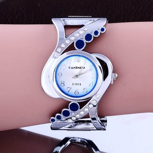 New design women bangle wristwatch