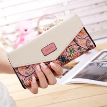 Load image into Gallery viewer, [Women] Love&#39;s 3 Fold Flowers Printed Wallet

