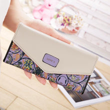 Load image into Gallery viewer, [Women] Love&#39;s 3 Fold Flowers Printed Wallet
